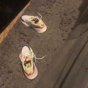 Meet your Posher, Lavinia